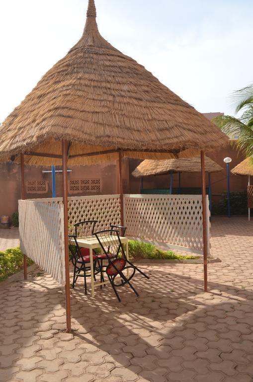 Ouaga Beach Hotel Ouagadougou Exterior foto