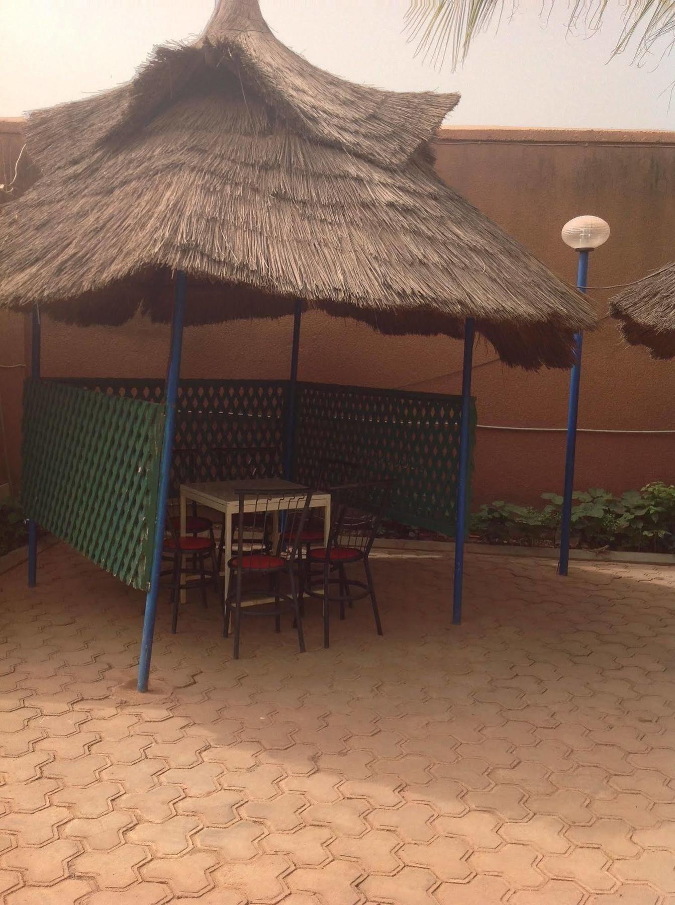 Ouaga Beach Hotel Ouagadougou Exterior foto